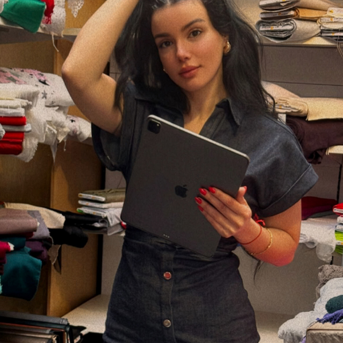 خزانتكِ الثمينة: 5 نصائح للحفاظ على رونق قطعكِ المفضلة لسنوات